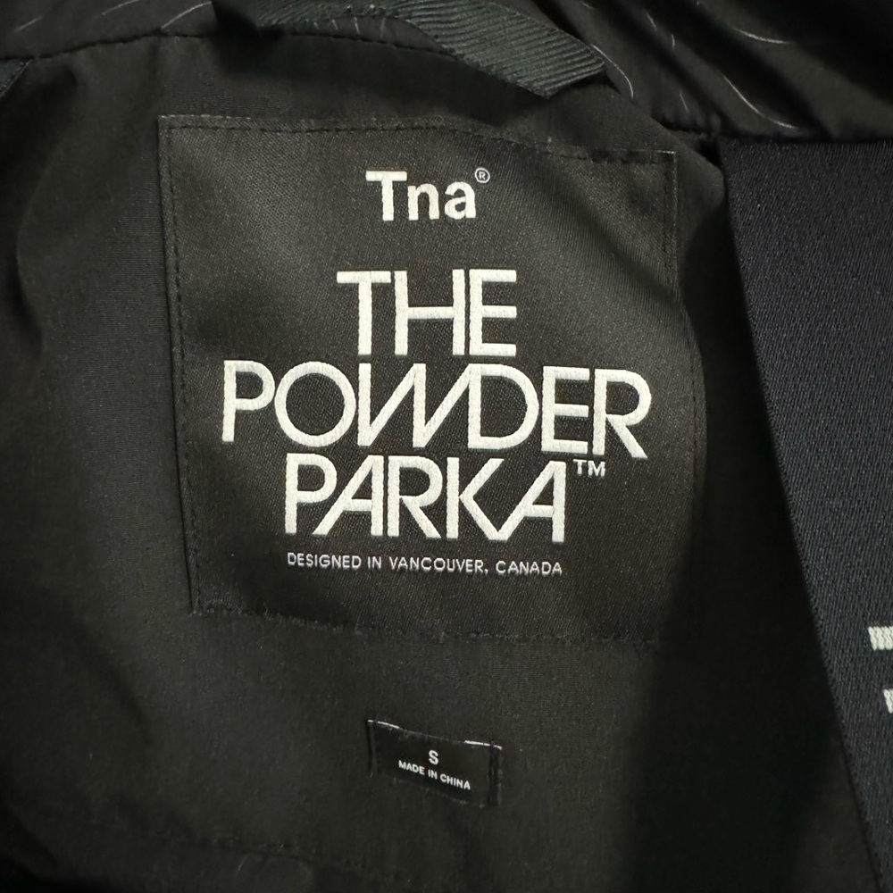 Aritzia Powder Parka size S - Picture 2 of 4
